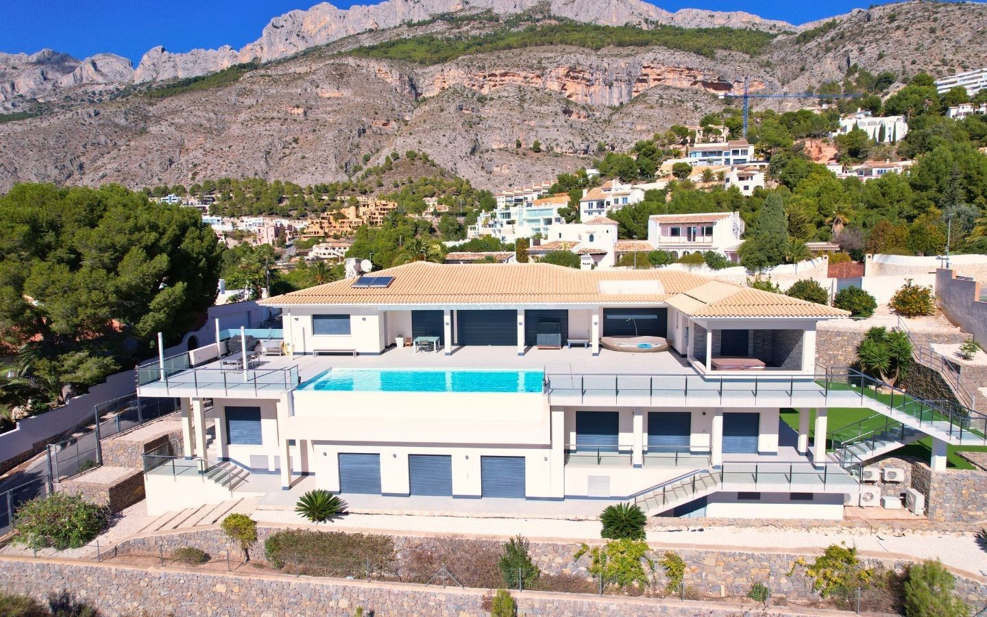 Villa à Altea, Alicante, Espagne 5 chambres, 1120 m2 No. 95668