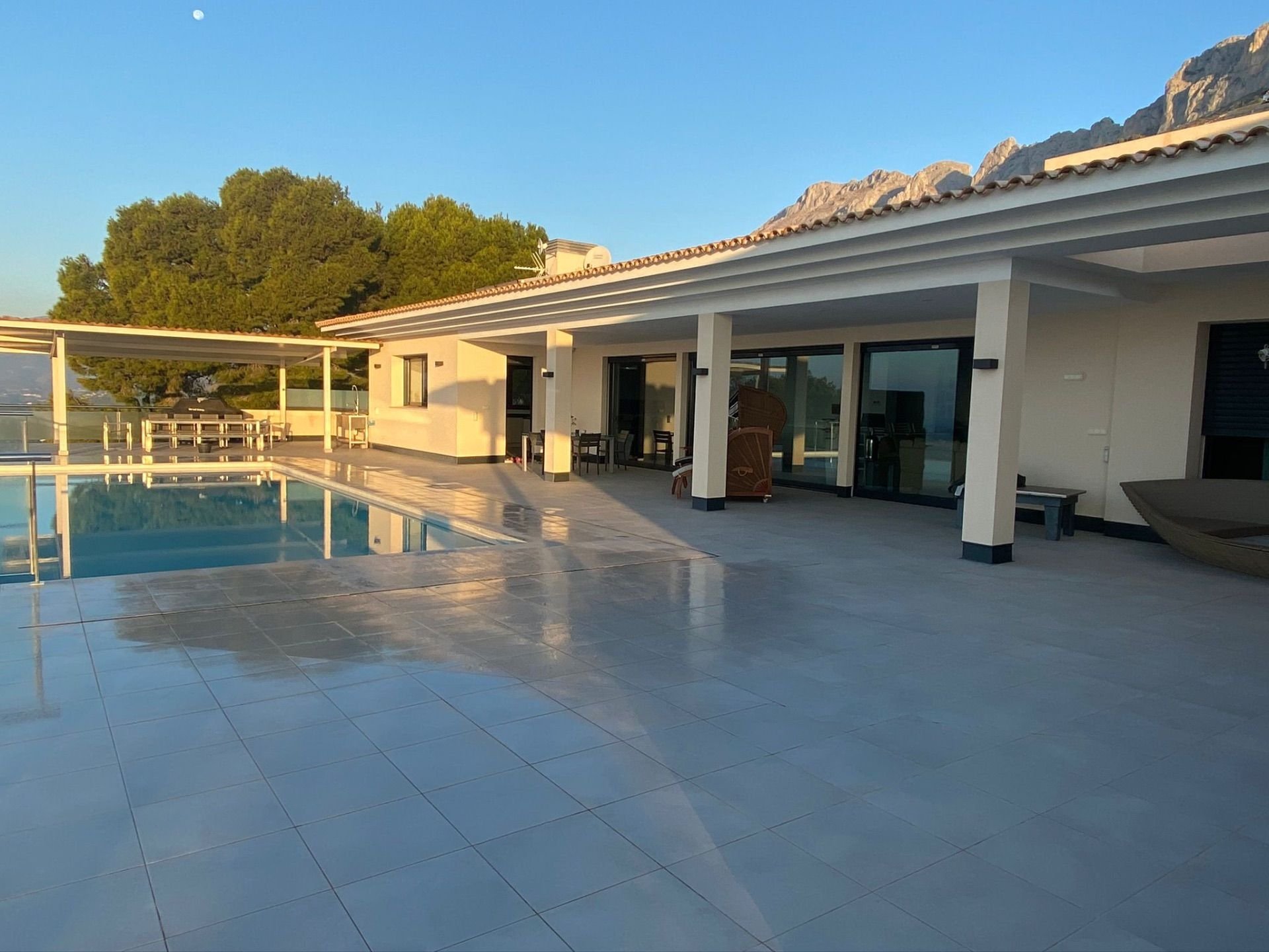 Villa à Altea, Alicante, Espagne 5 chambres, 1120 m2 No. 95668