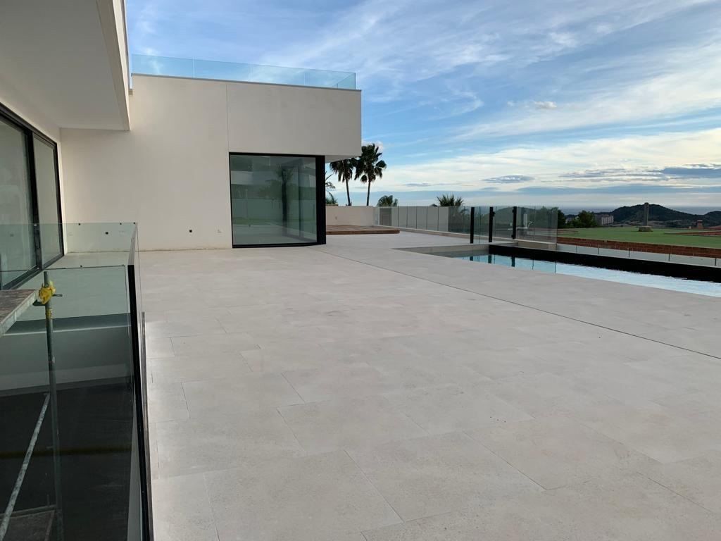 Villa a Finestrat, Alicante, Spagna 4 camere da letto, 894 mq. N° 95694