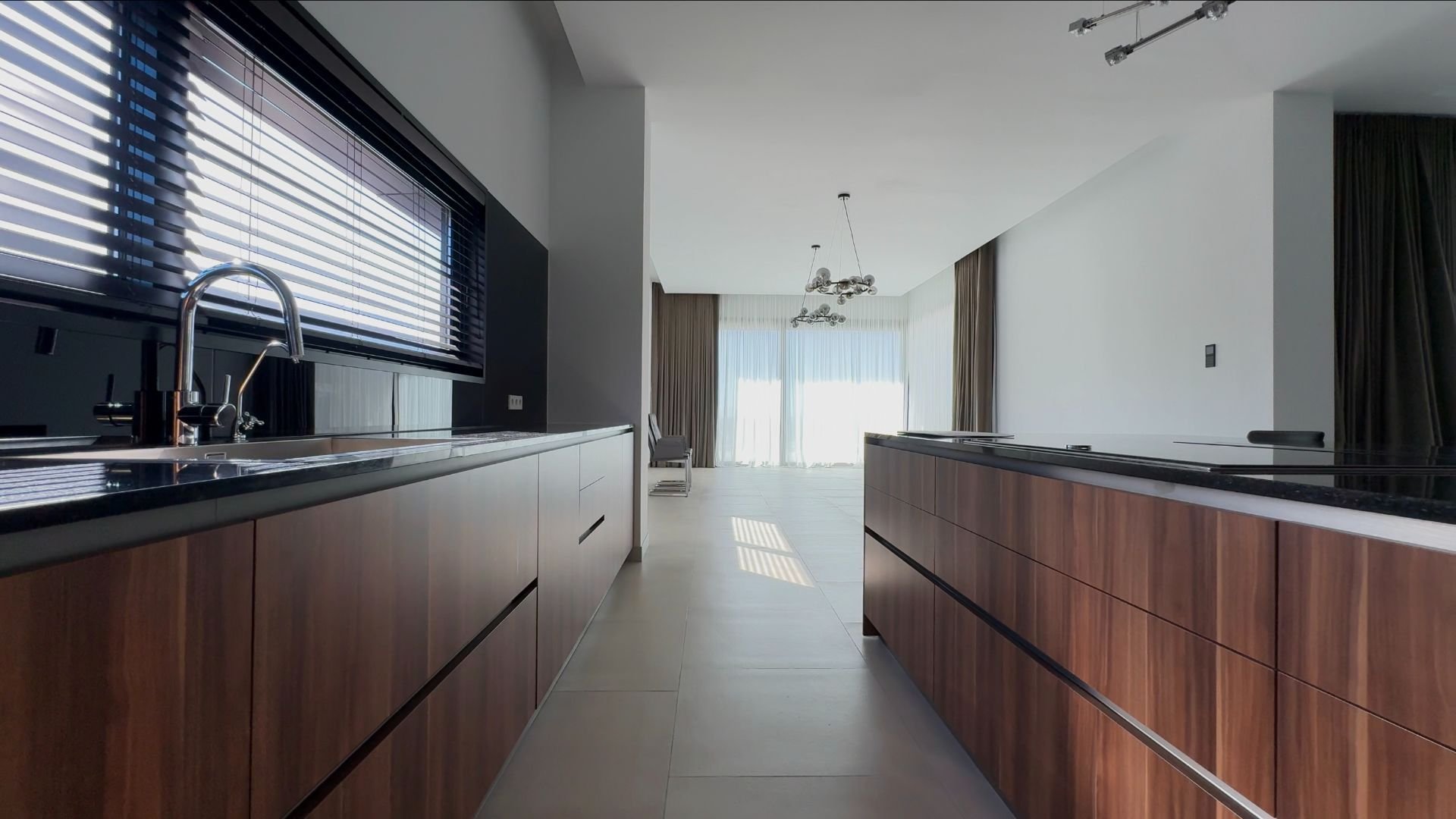 Villa a Finestrat, Alicante, Spagna 4 camere da letto, 894 mq. N° 95694