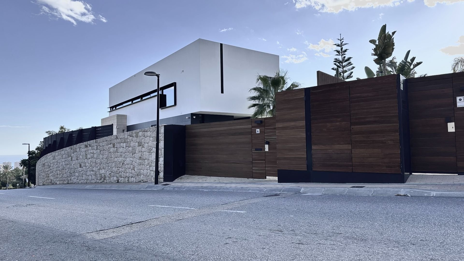 Villa a Finestrat, Alicante, Spagna 4 camere da letto, 894 mq. N° 95694