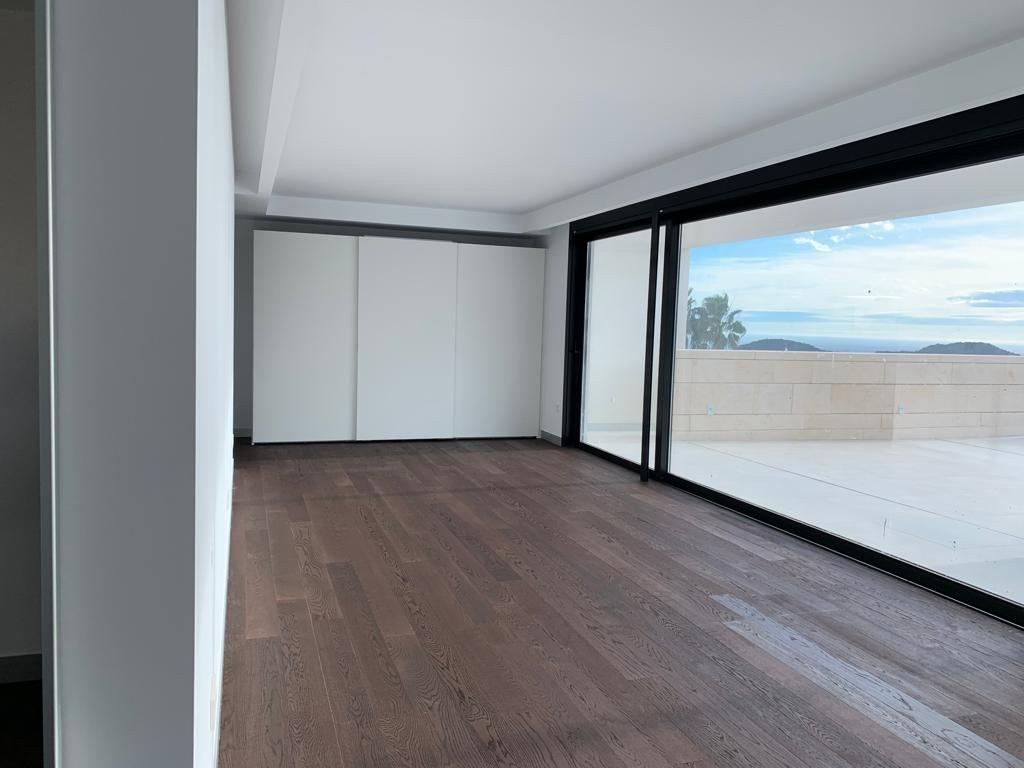 Villa a Finestrat, Alicante, Spagna 4 camere da letto, 894 mq. N° 95694
