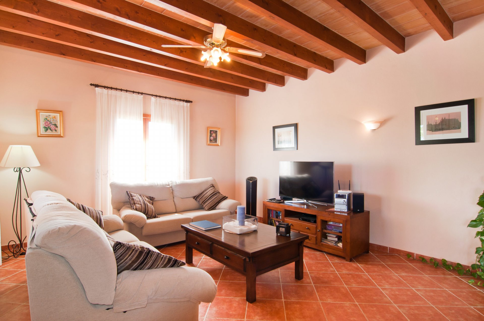 Finca i Santanyi, Mallorca, Spanien 6 sovrum, 350 kvm. Nr. 82392