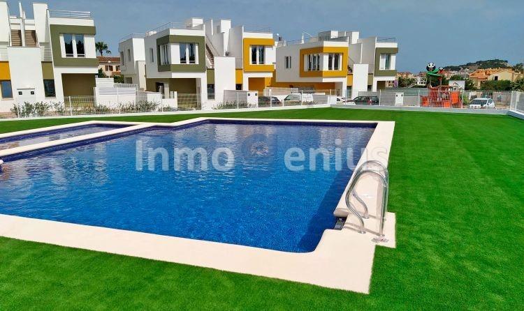 Kamienica w Denia, Alicante, Hiszpania 3 sypialnie, 180 mkw. nr 81559