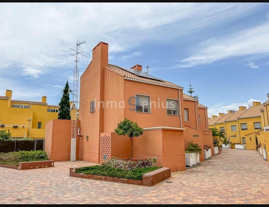 Villa in Alicante, Spanien 5 Schlafzimmer, 230 m2 Nr. 81561