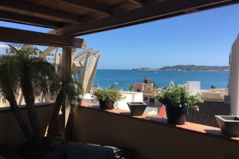 Bungalowi Javea, Alicante, Espanja 5 makuuhuonetta, 360 m2 No. 115641