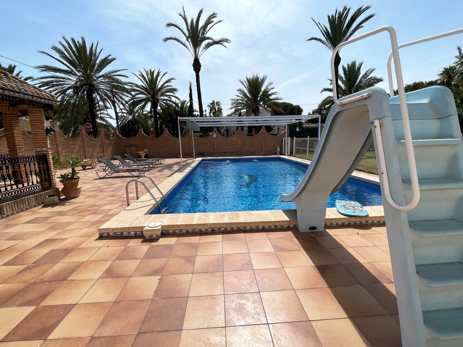 Willa w Alicante, Hiszpania 8 sypialni, 543 mkw. nr 115647