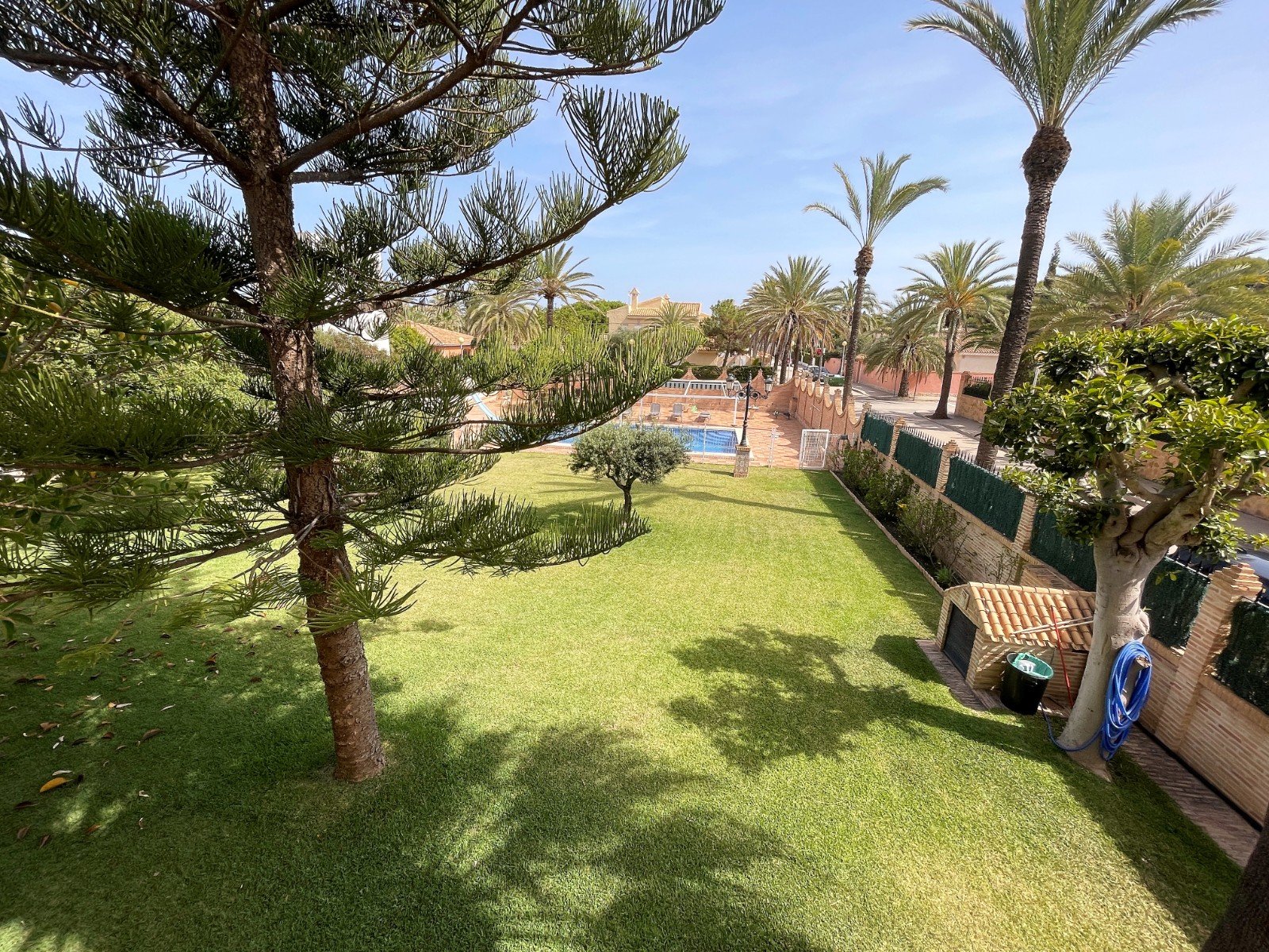 Willa w Alicante, Hiszpania 8 sypialni, 543 mkw. nr 115647