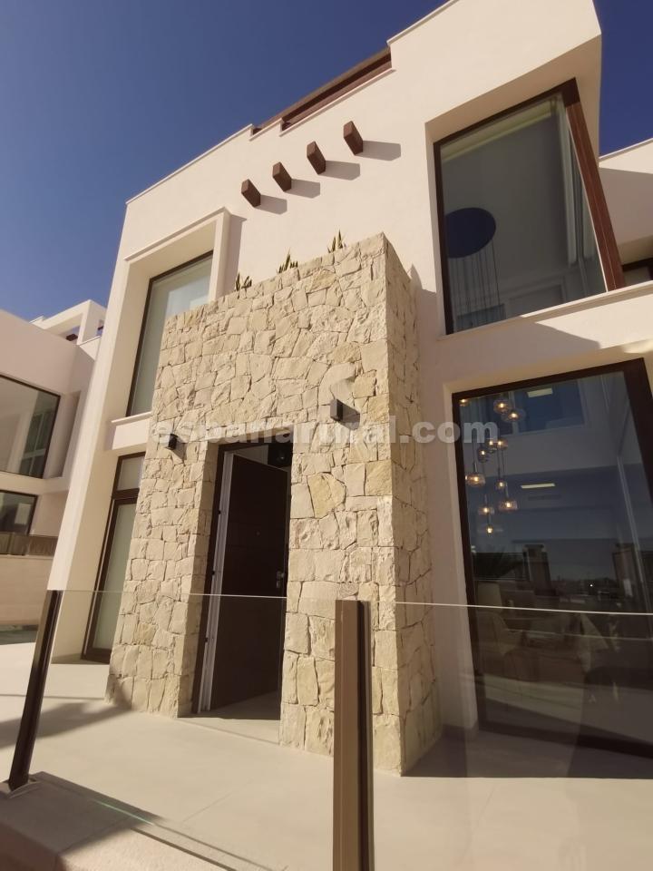 Villa i Guardamar del Segura, Alicante, Spanien 3 sovrum, 132 kvm. Nr. 102122