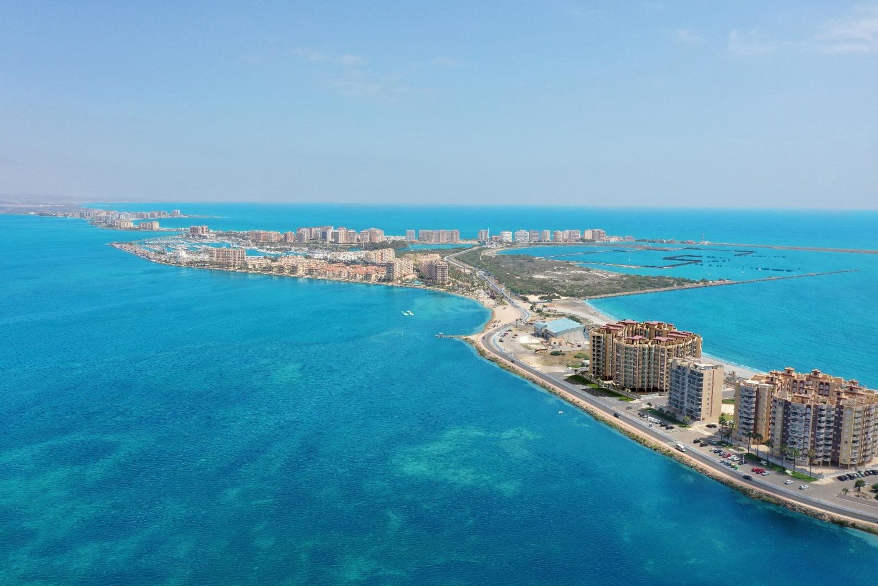 Квартира в Ла-Манга-дель-Мар-Менор, Мурсия, Испания 2 спальни, 92м2 №111527