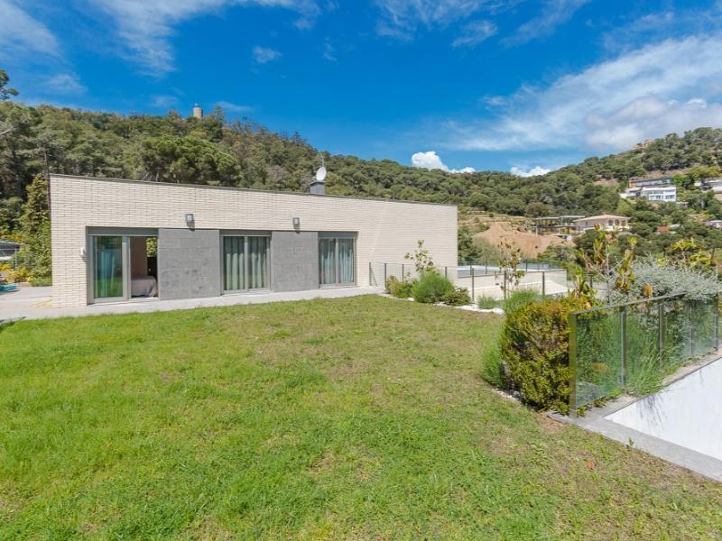 Сasa en Blanes, Gerona, España 4 dormitorios, 412 m2 No. 22785