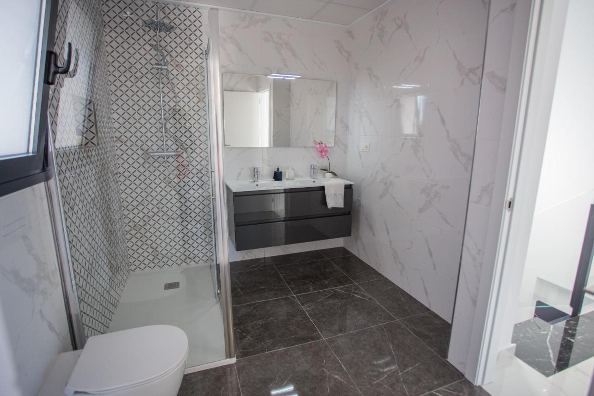 Villa i Los Montesinos, Alicante, Spanien 3 sovrum, 106 kvm. Nr. 98592