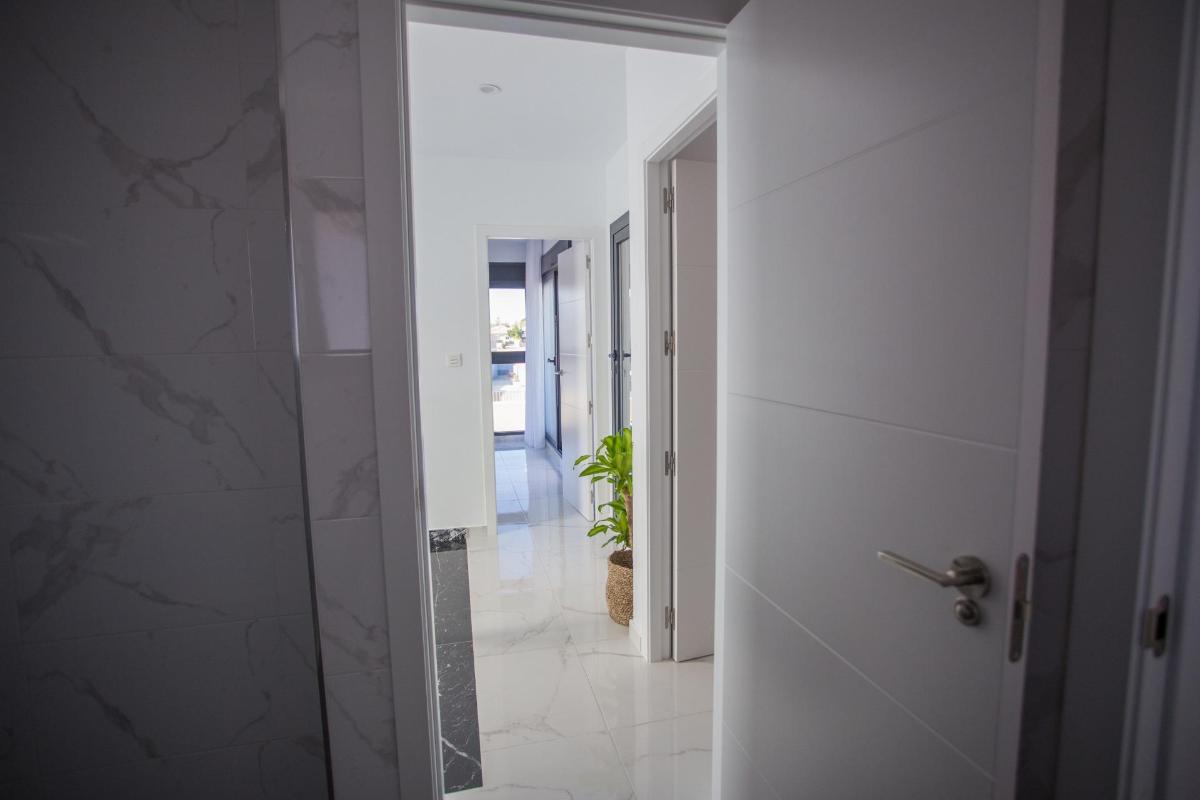 Villa i Los Montesinos, Alicante, Spanien 3 sovrum, 106 kvm. Nr. 98592