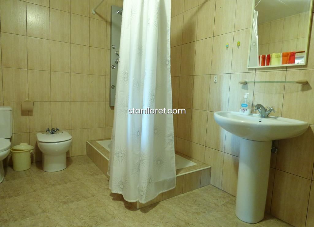 Villa in Lloret de Mar, Girona, Spain 2 bedrooms, 174 sq.m. No. 104047