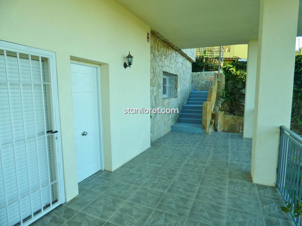 Villa in Lloret de Mar, Girona, Spain 2 bedrooms, 174 sq.m. No. 104047