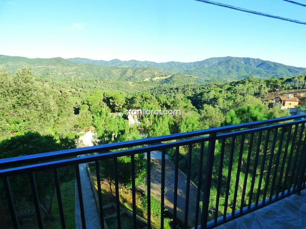 Villa in Lloret de Mar, Girona, Spain 2 bedrooms, 174 sq.m. No. 104047