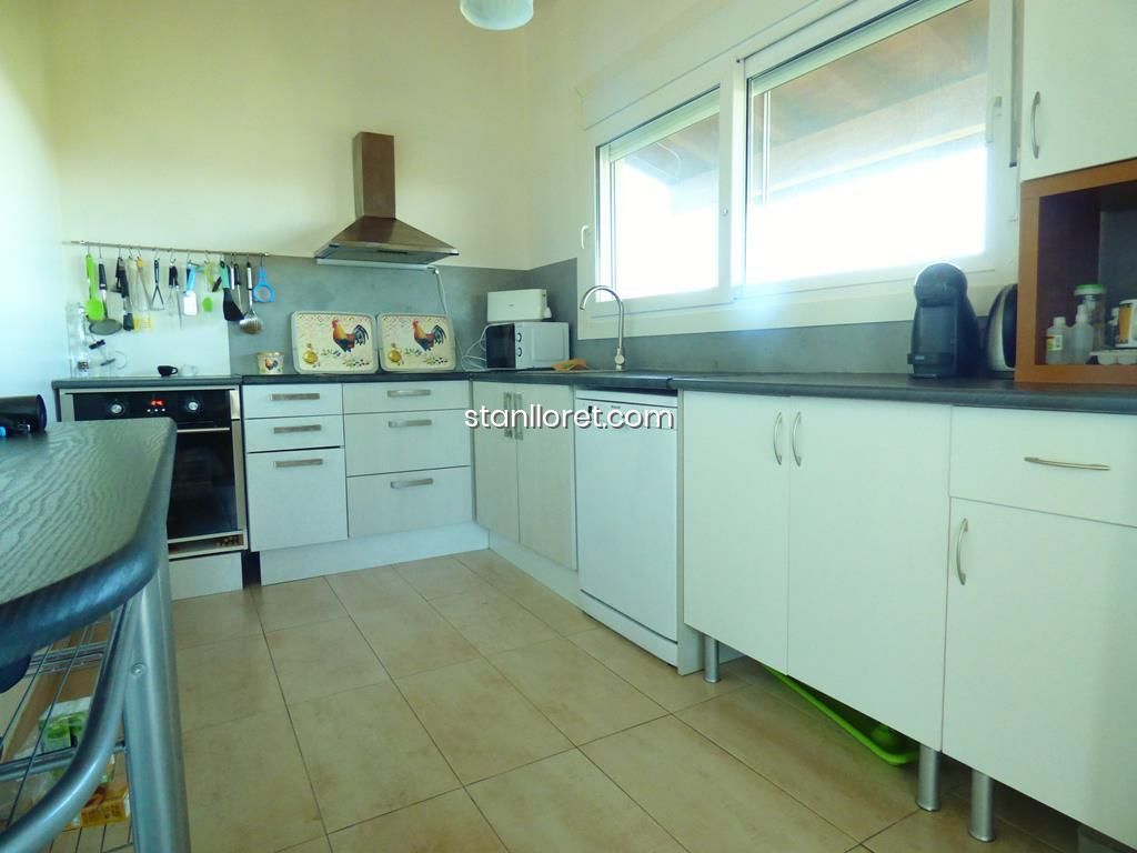Villa in Lloret de Mar, Girona, Spain 2 bedrooms, 174 sq.m. No. 104047