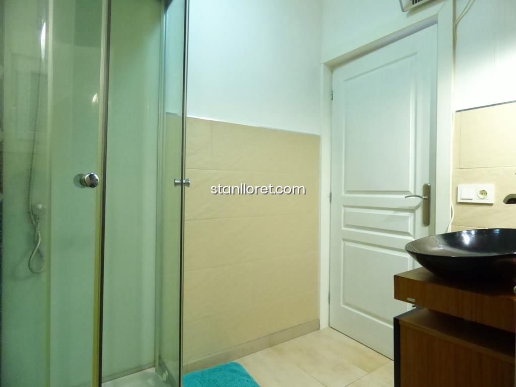 Villa in Lloret de Mar, Girona, Spain 2 bedrooms, 174 sq.m. No. 104047