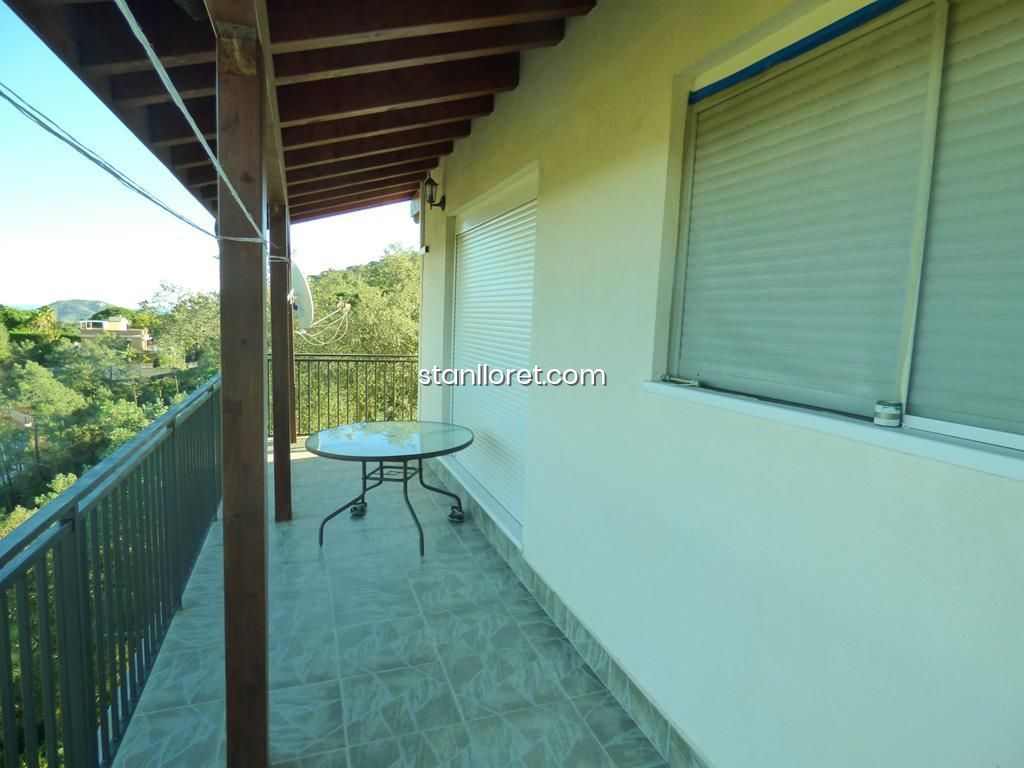 Villa in Lloret de Mar, Girona, Spain 2 bedrooms, 174 sq.m. No. 104047
