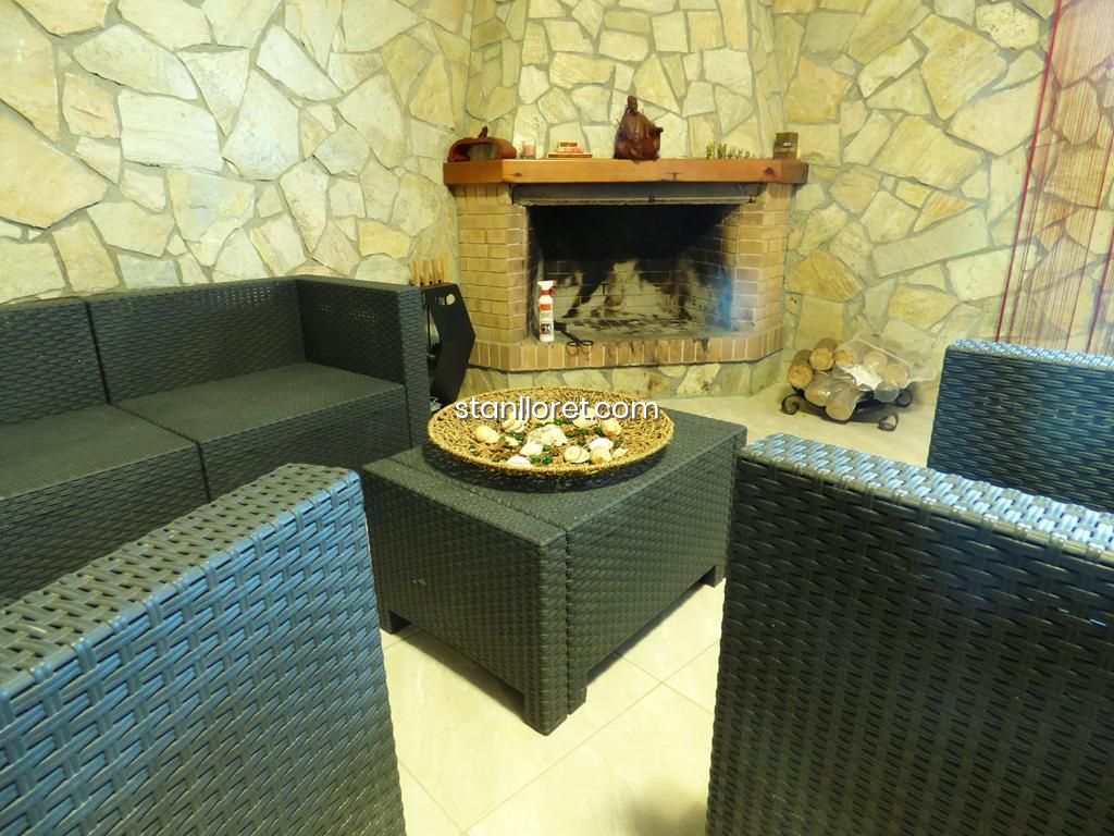 Villa in Lloret de Mar, Girona, Spain 2 bedrooms, 174 sq.m. No. 104047