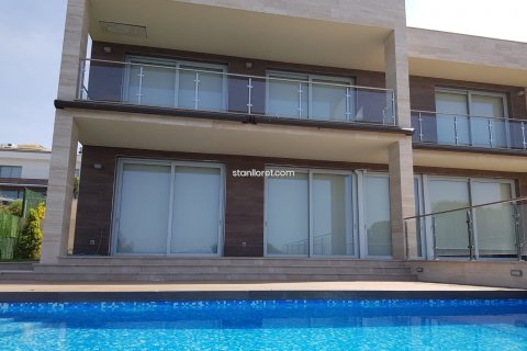 Villa in Lloret de Mar, Girona, Spain 4 bedrooms, 346 sq.m. No. 104044