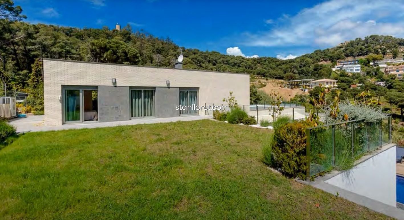 Huvila Blanes, Girona, Espanja 4 makuuhuonetta, 412 m2 No. 104045