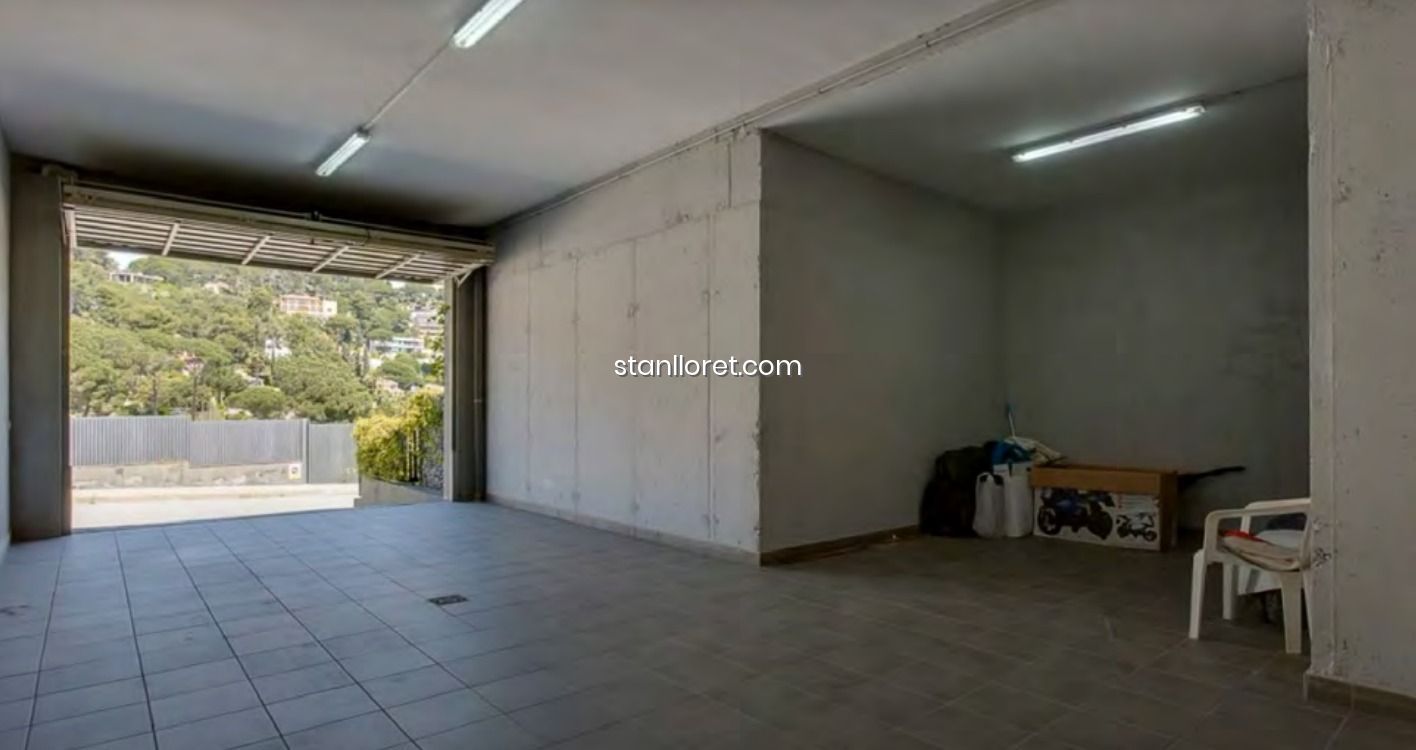 Huvila Blanes, Girona, Espanja 4 makuuhuonetta, 412 m2 No. 104045