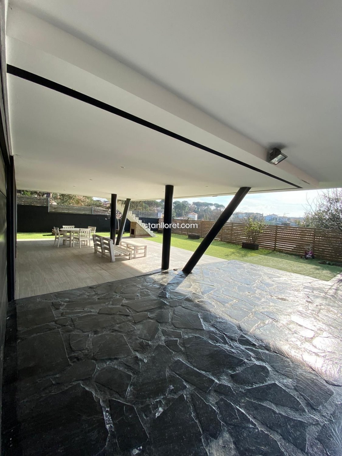 Villa in Girona, Spain 5 bedrooms, 340 sq.m. No. 104043