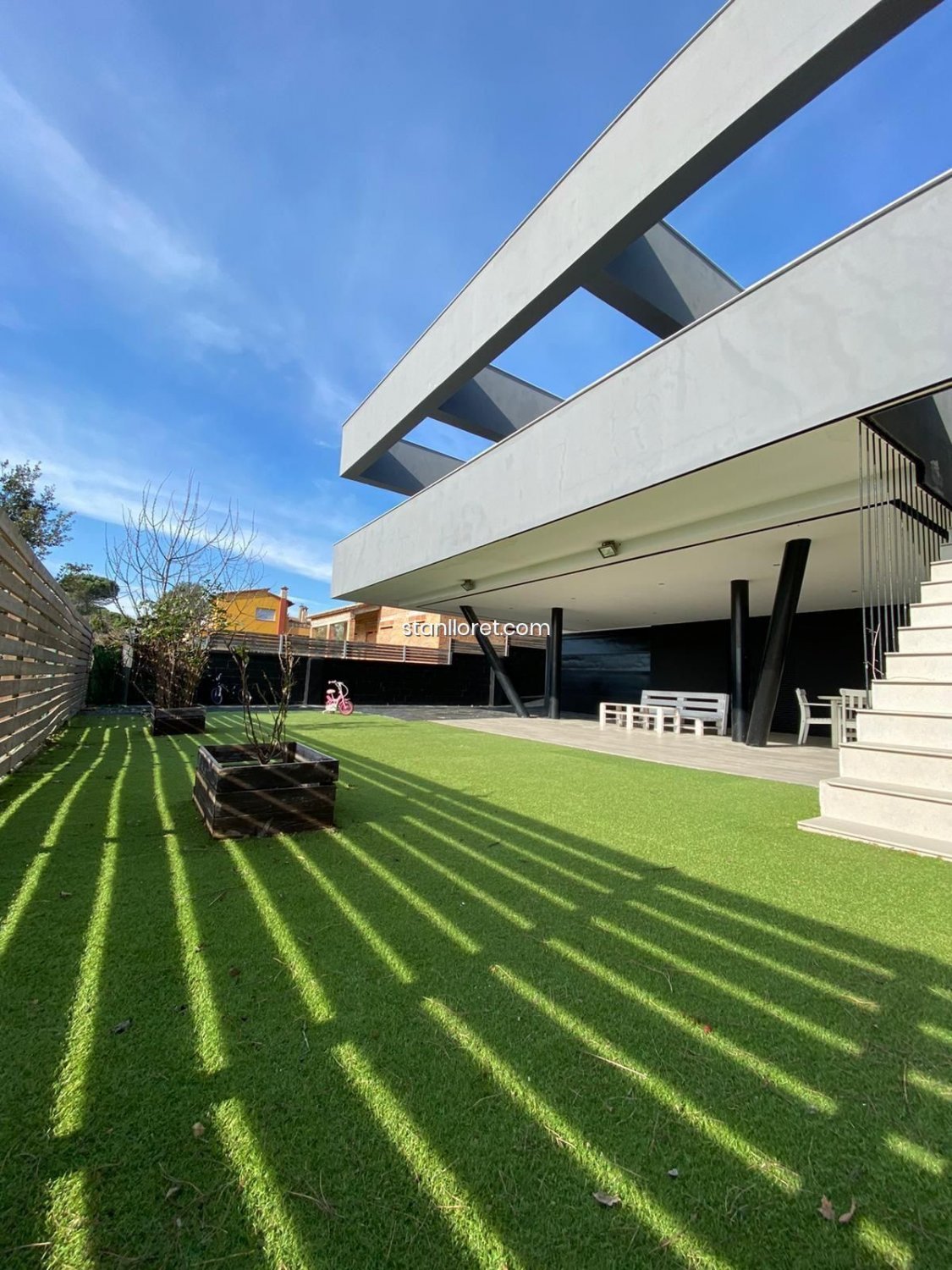 Villa in Girona, Spain 5 bedrooms, 340 sq.m. No. 104043