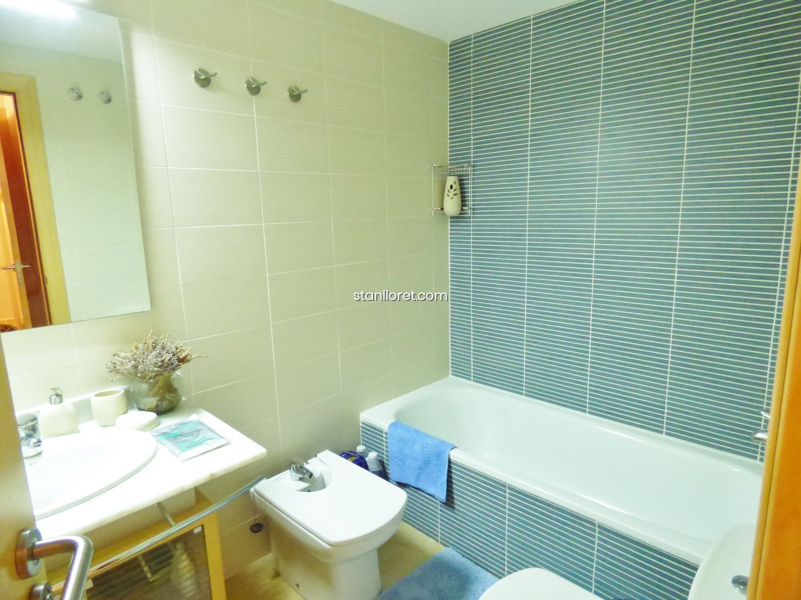 Квартира в Льорет-де-Мар, Герона, Испания 2 спальни, 80м2 №104049