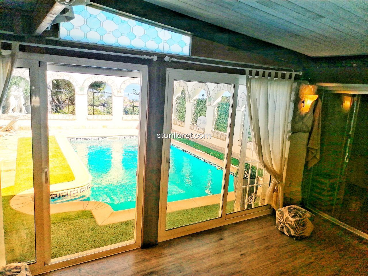 Villa i Lloret de Mar, Girona, Spanien 6 sovrum, 220 kvm. Nr. 104046