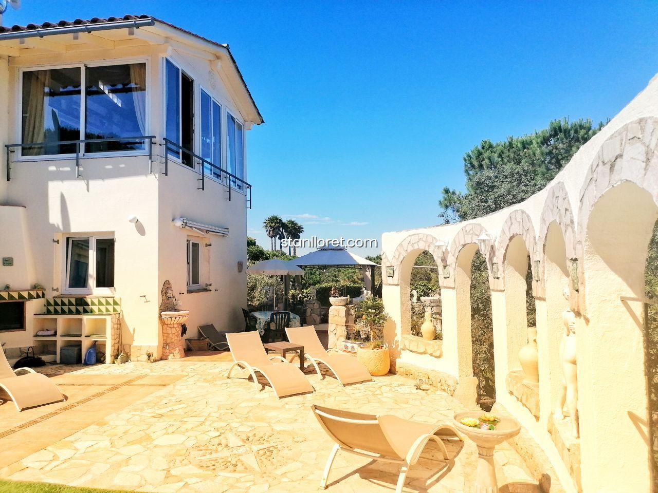 Villa i Lloret de Mar, Girona, Spanien 6 sovrum, 220 kvm. Nr. 104046
