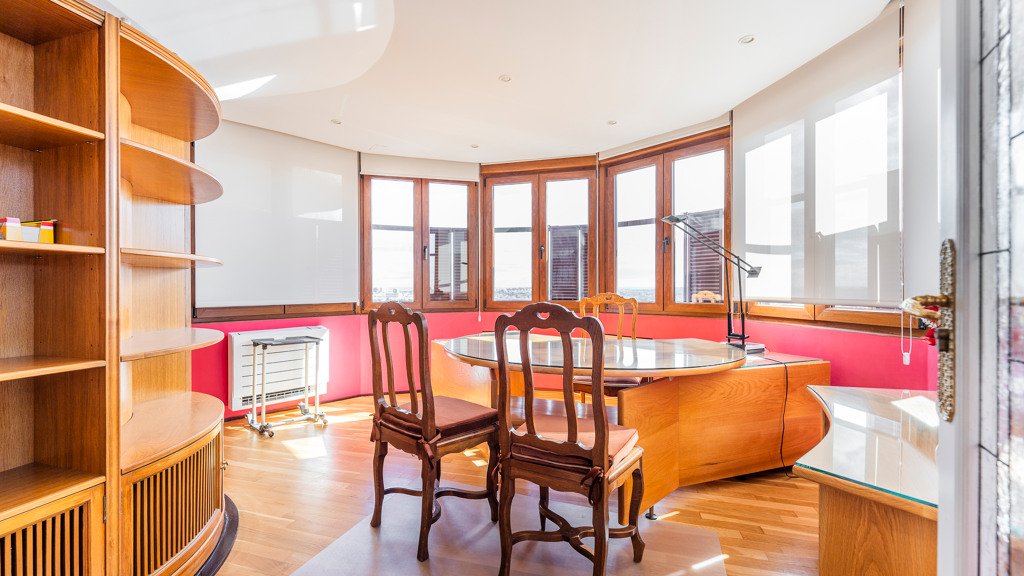 Квартира в Мадрид, Испания 4 спальни, 220м2 №107930
