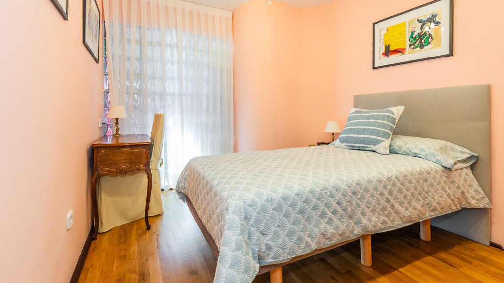 Квартира в Мадрид, Испания 4 спальни, 220м2 №107930