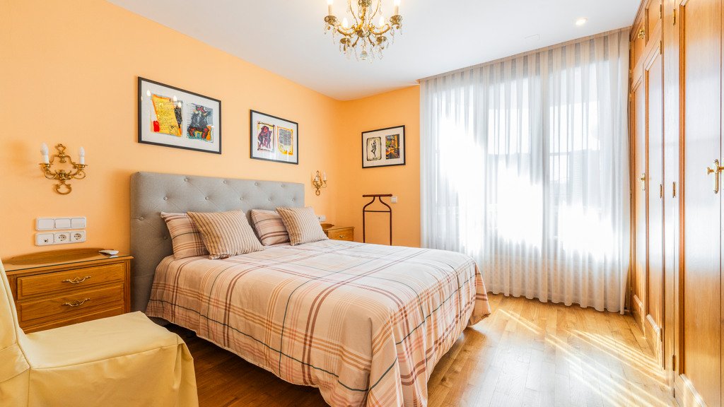 Квартира в Мадрид, Испания 4 спальни, 220м2 №107930