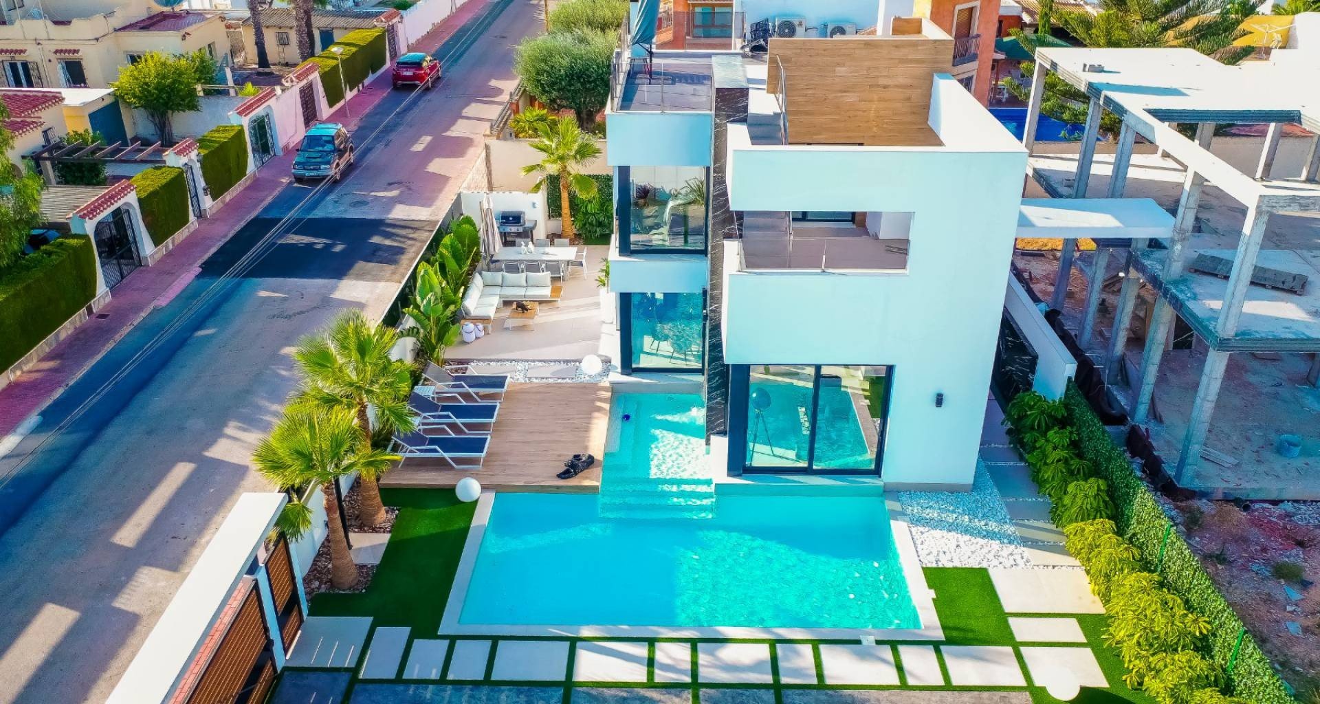 Villa i Torrevieja, Alicante, Spanien 1 sovrum, 200 kvm. Nr. 58980