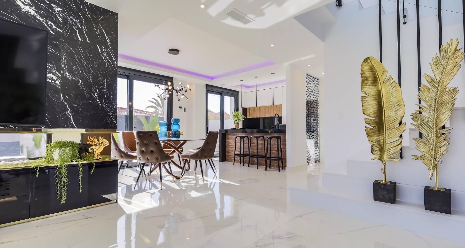 Villa i Torrevieja, Alicante, Spanien 1 sovrum, 200 kvm. Nr. 58980