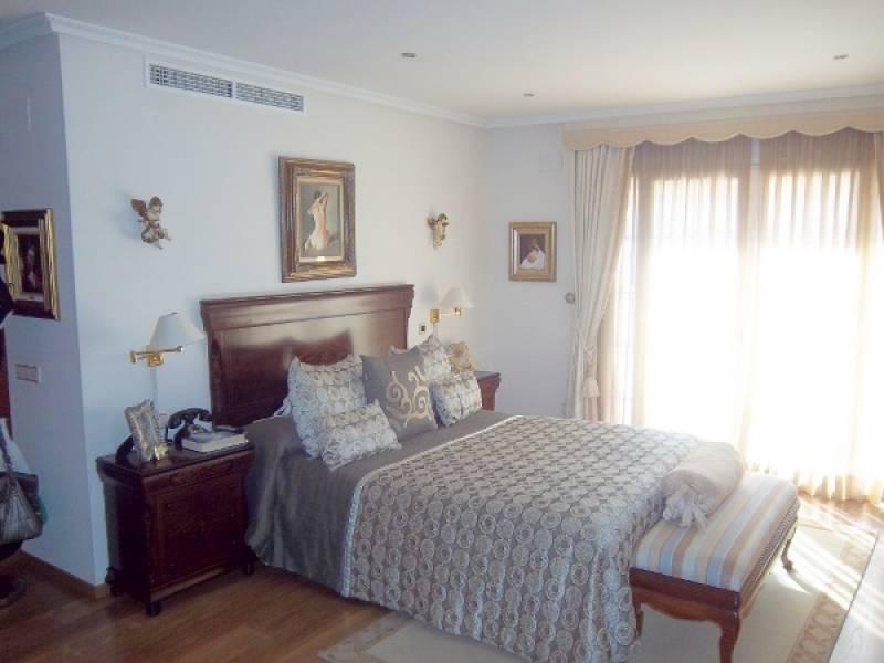 Дом в Салоу, Таррагона, Испания 6 спален, 660м2 №21572