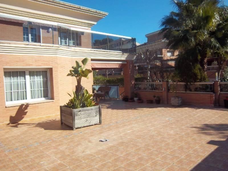 Дом в Салоу, Таррагона, Испания 6 спален, 660м2 №21572