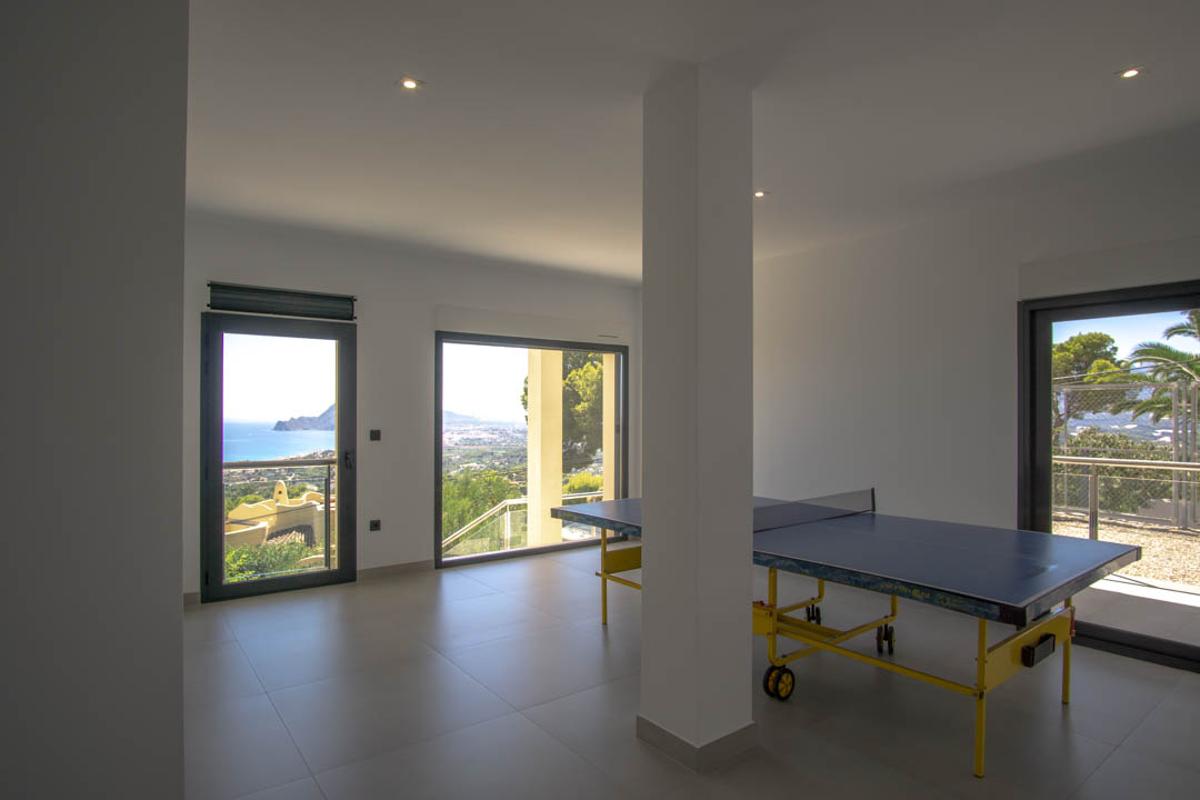 Villa a Altea, Alicante, Spagna 5 camere da letto, 680 mq. N° 81435