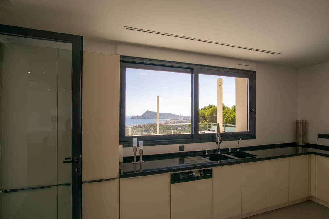 Villa a Altea, Alicante, Spagna 5 camere da letto, 680 mq. N° 81435
