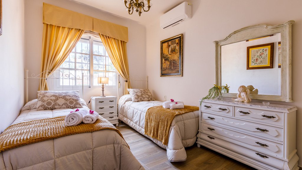 Villa a Benajarafe, Malaga, Spagna 4 camere da letto, 250 mq. N° 105733