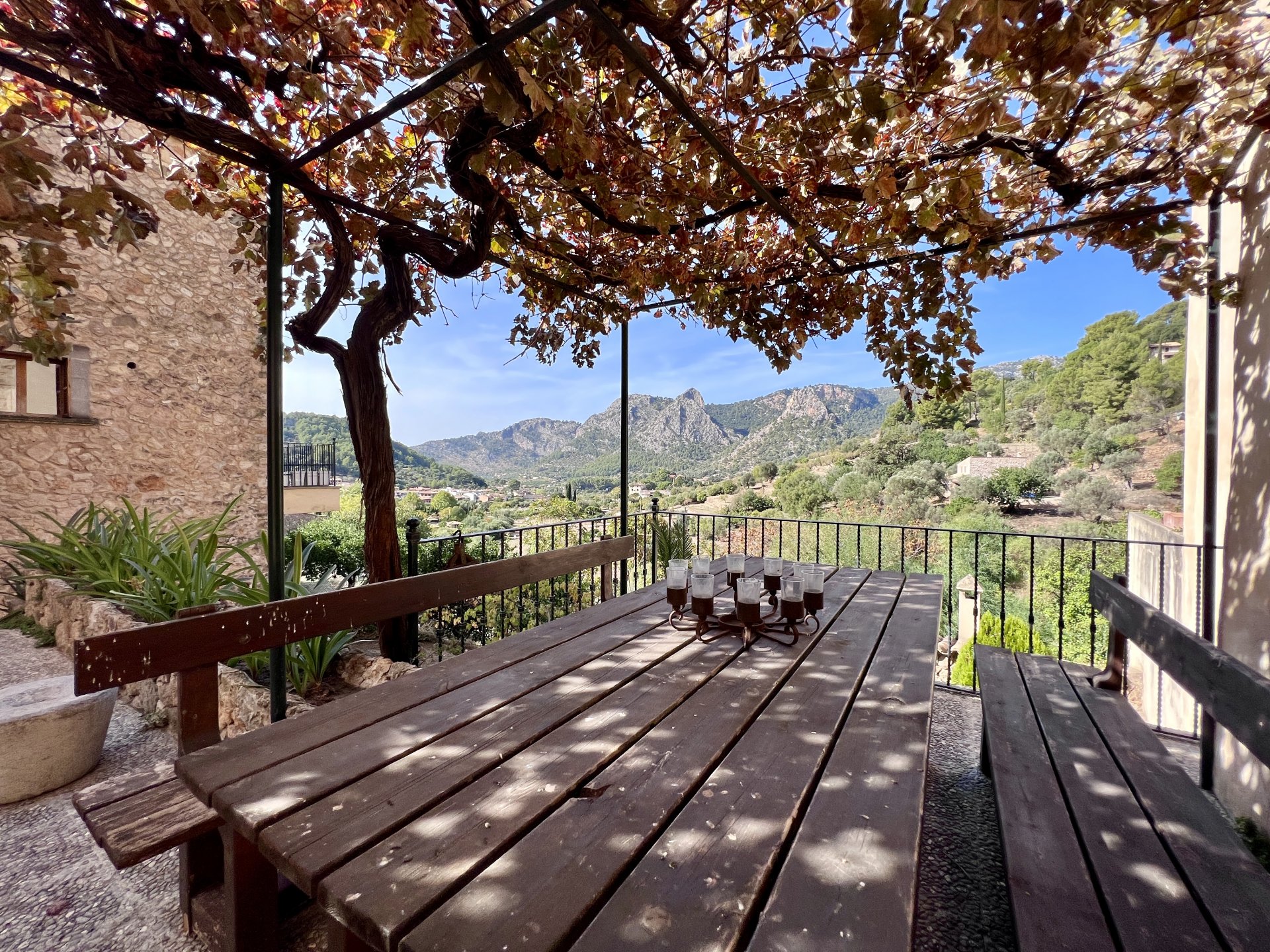 Townhouse in Bunyola, Mallorca, Spain 4 bedrooms, 326 sq.m. No. 55555