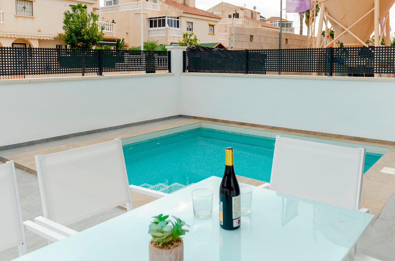 Casa a Torrevieja, Alicante, Spagna 3 camere da letto, 106 mq. N° 102164