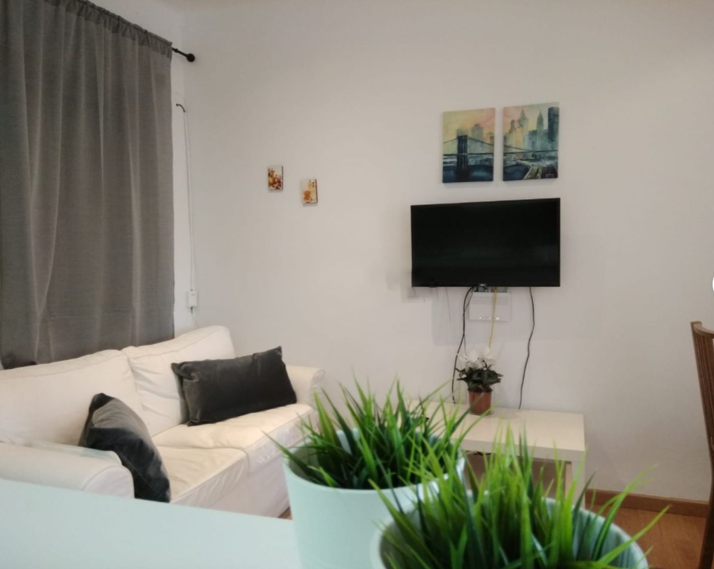 Apartamento en Madrid, España 2 dormitorios, 60 m2 No. 58699