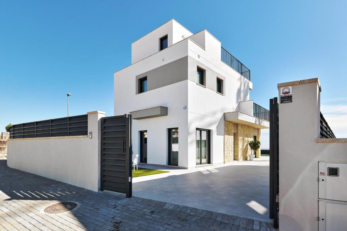 Villa in San Miguel de Salinas, Alicante, Spain 3 bedrooms, 197 sq.m. No. 112995