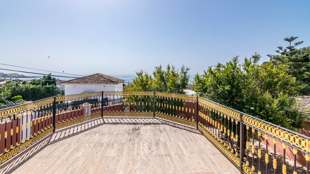 Huvila Estepona, Malaga, Espanja 6 makuuhuonetta, 594.55 m2 No. 106299
