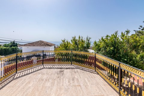 Villa à Estepona, Malaga, Espagne 6 chambres, 594.55 m2 No. 106299