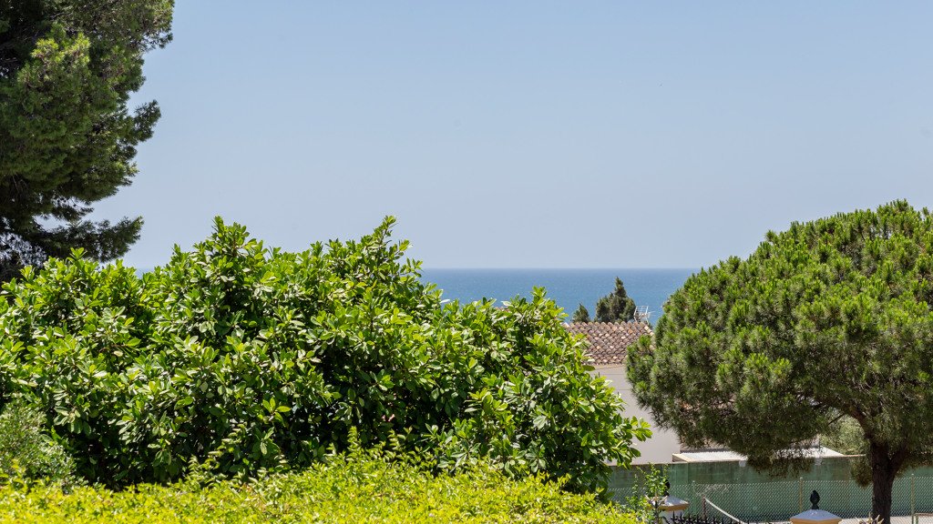 Huvila Estepona, Malaga, Espanja 6 makuuhuonetta, 594.55 m2 No. 106299