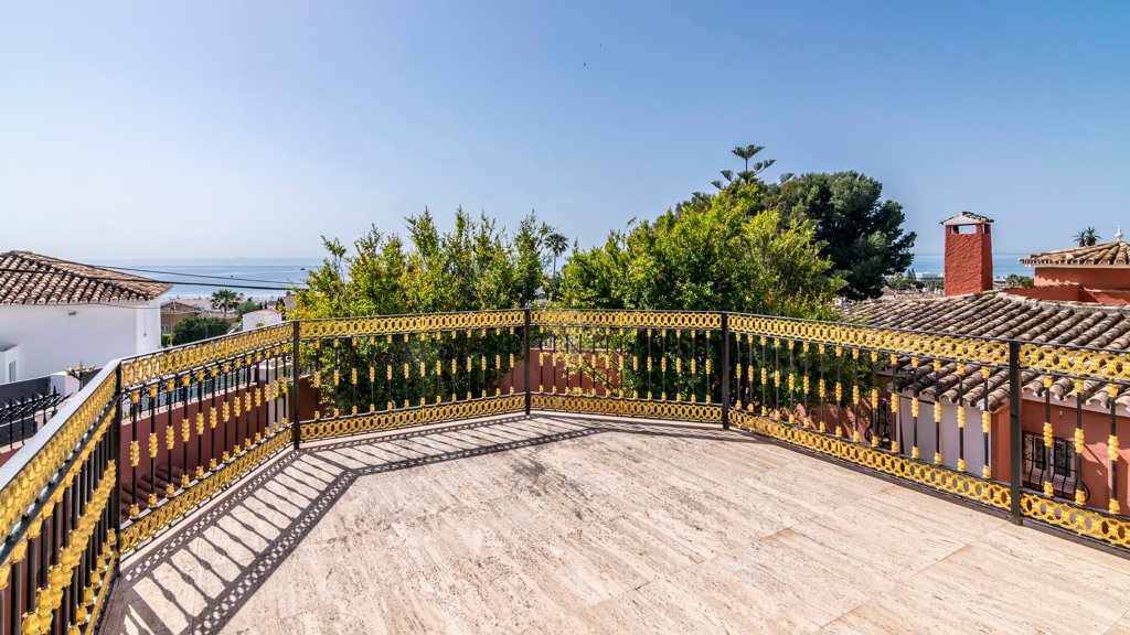 Huvila Estepona, Malaga, Espanja 6 makuuhuonetta, 594.55 m2 No. 106299